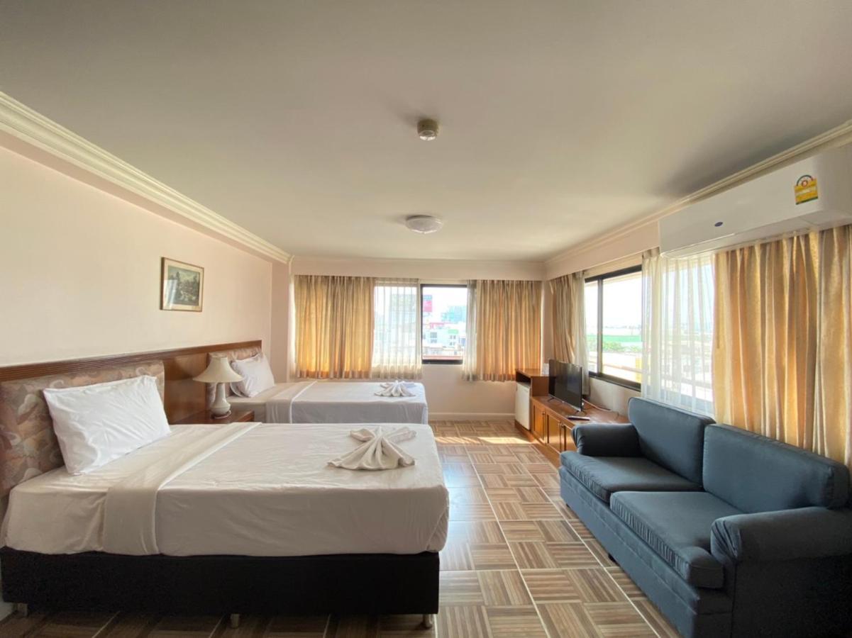 Jumbotel Hotel Бангкок Екстер'єр фото