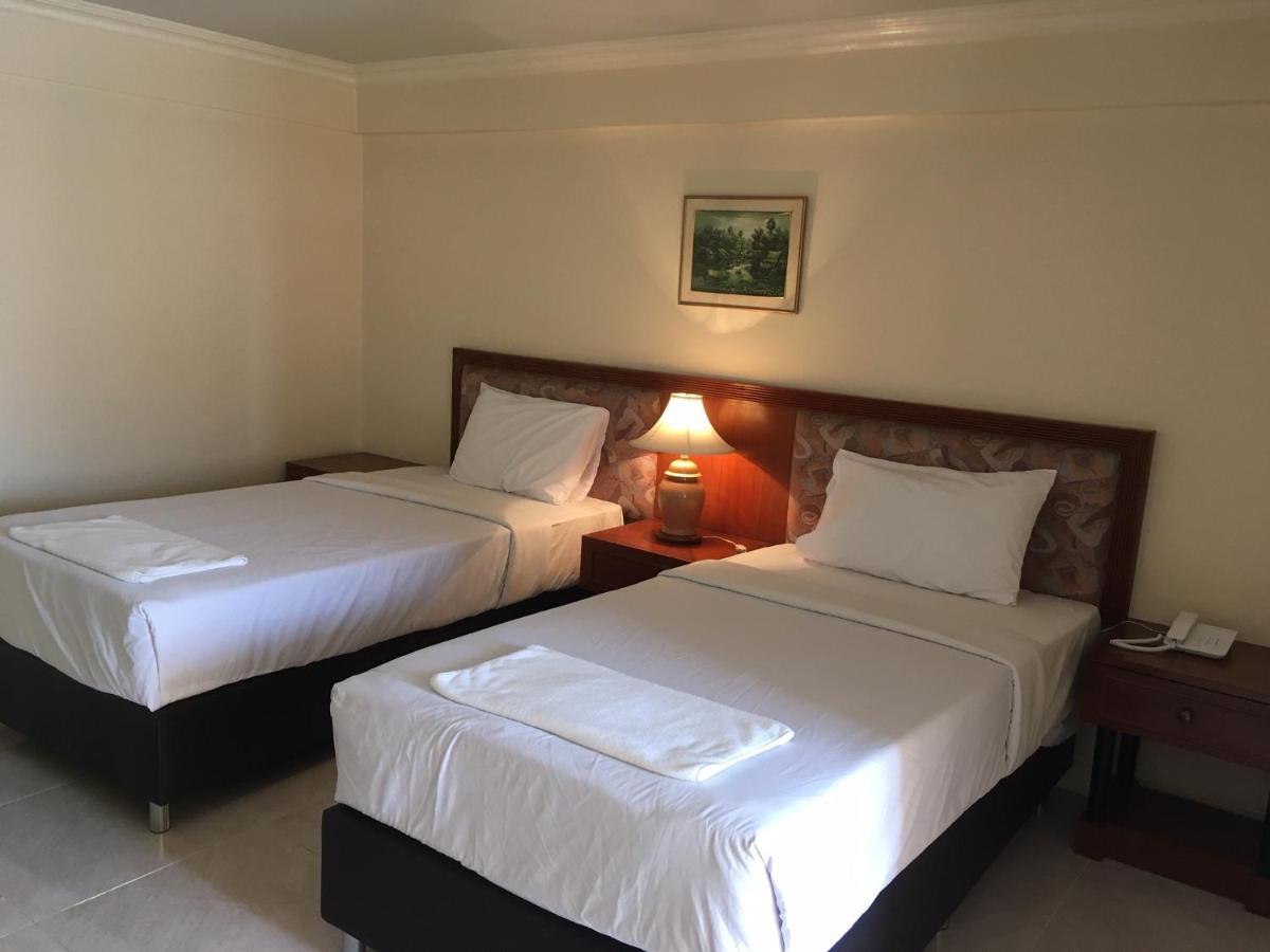 Jumbotel Hotel Бангкок Екстер'єр фото