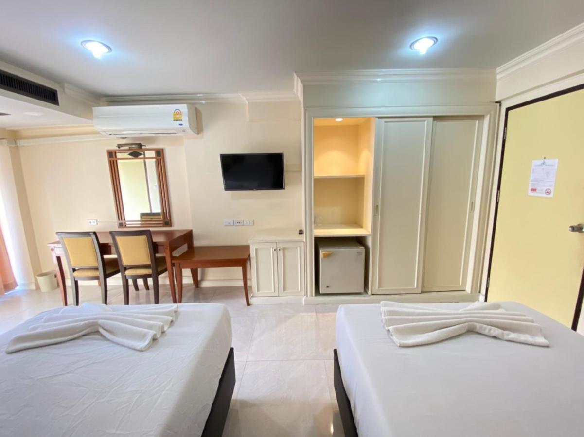 Jumbotel Hotel Бангкок Екстер'єр фото