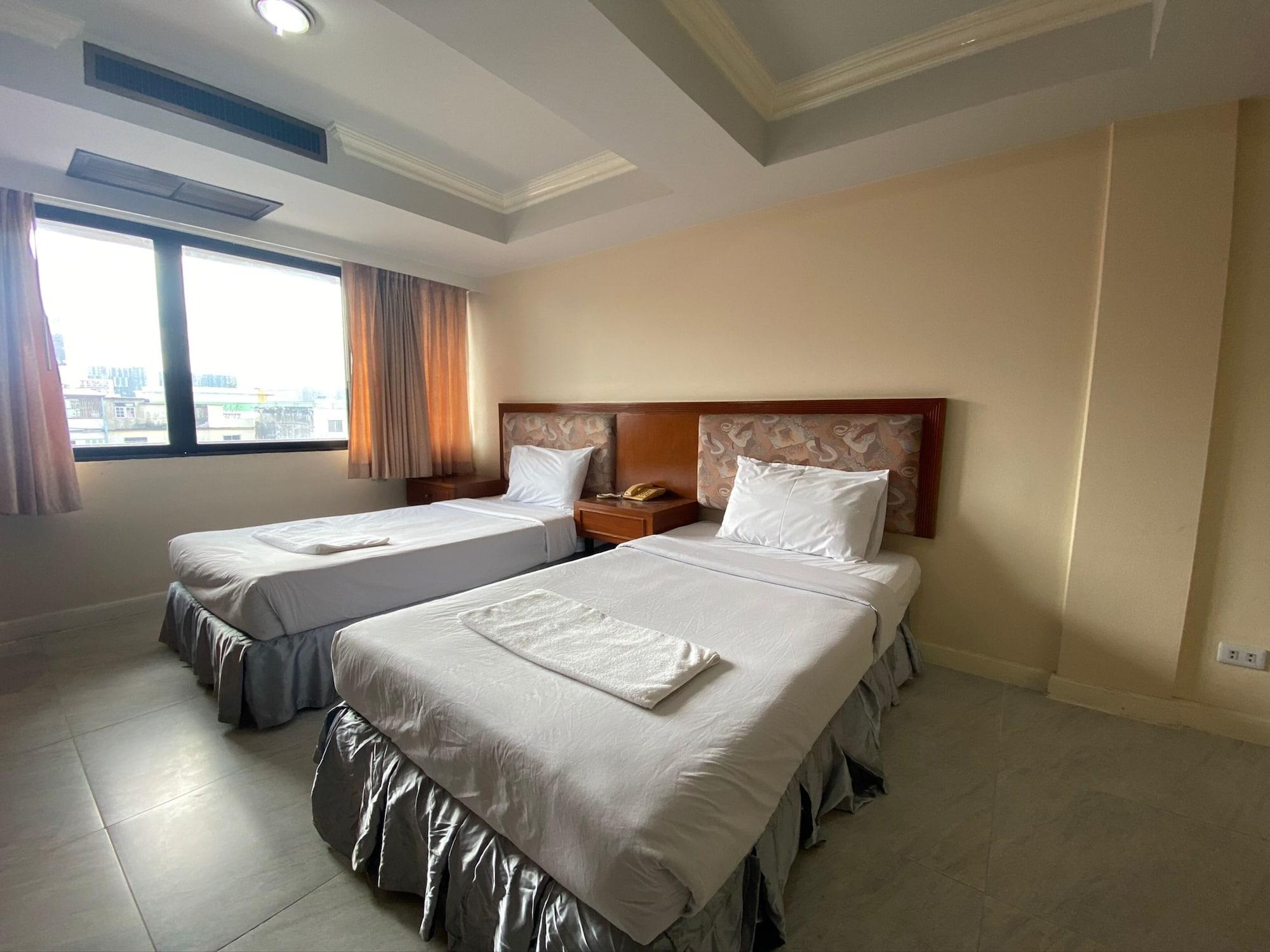 Jumbotel Hotel Бангкок Екстер'єр фото